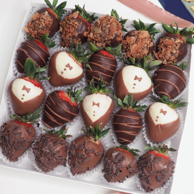 Набор клубники в шоколаде Смокинг